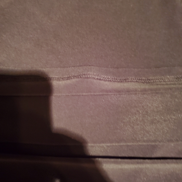 Ladies sleeveless Kenneth Cole Reaction size large black top - Picture 9 of 9